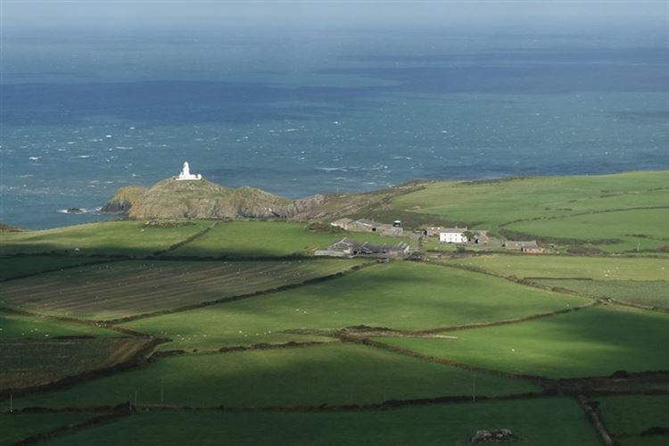 Pembrokeshire Coast Path: Pembrokeshire Coastal Path: Strumble Head Lighthouse - © Christopher J. Etchells